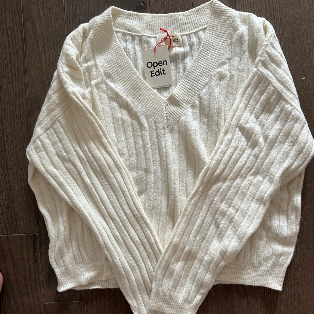 Open Edit Women's V-Neck Sweater - Cream